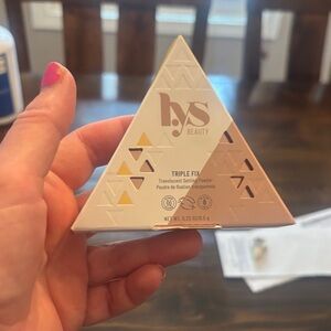 hys Beauty Triple Fix Translucent Setting Powder - banana